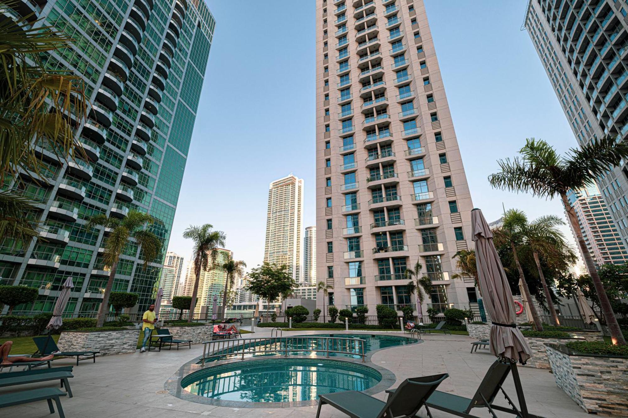 A Marina Luxe Retreat *