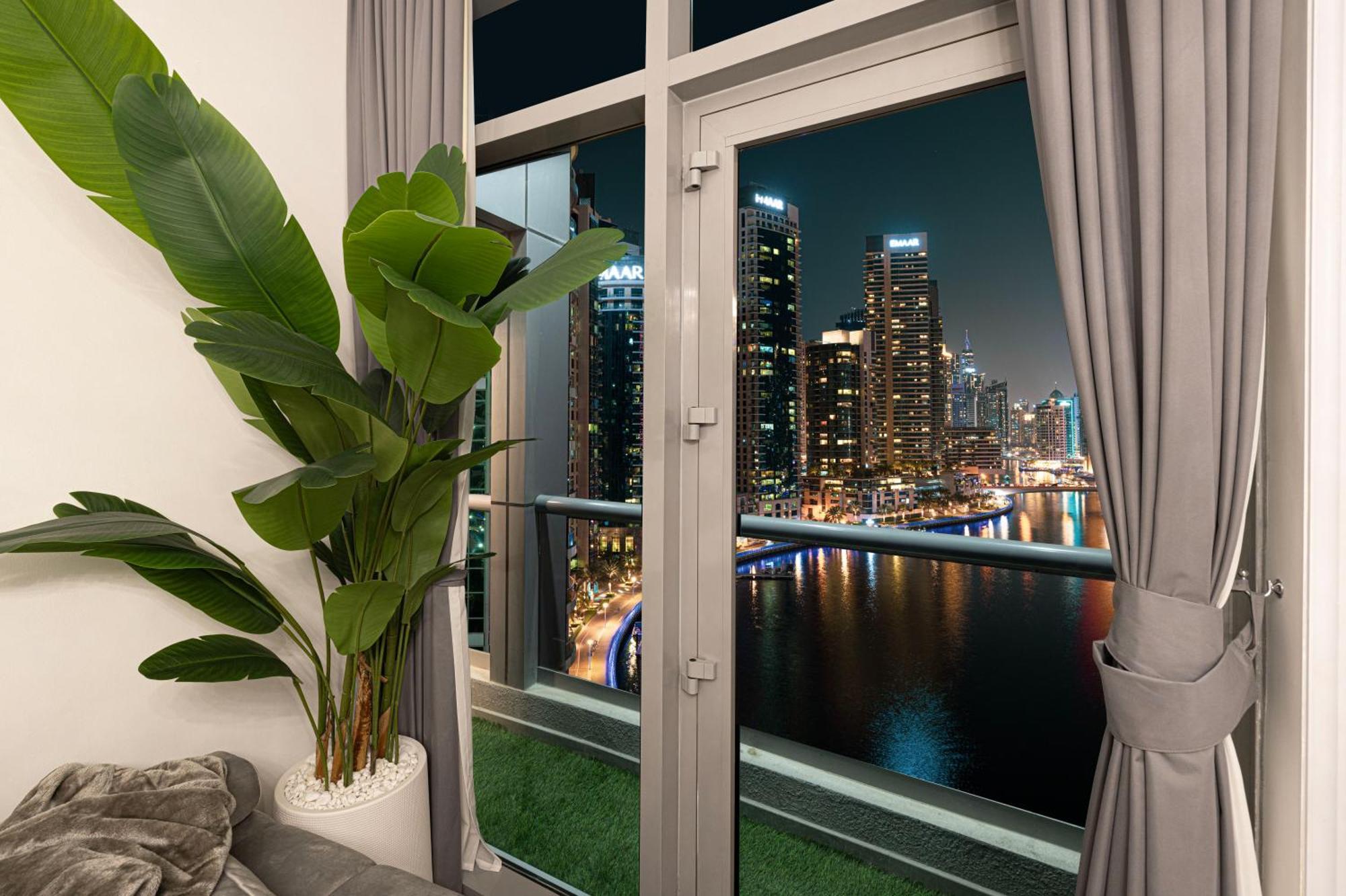 Apartment A Marina Luxe Retreat *
